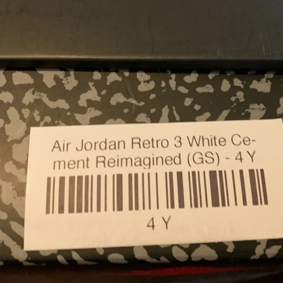 SNEAKERS - RETRO AIR JORDAN 3 WHITE CEMENT - Picture 7 of 7